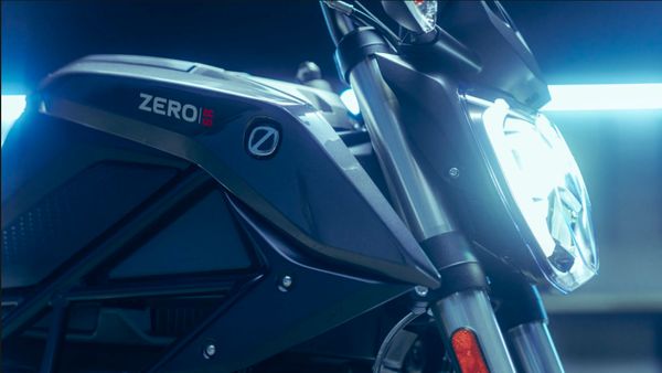 Ngebut Banget, Motor Listrik Zero SR Ini Tembus 199 Km/Jam