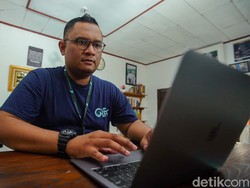 Kisah CEO GLEK Terlilit Utang RP 1,4 M, Lunas Usai Cium Kaki Ibunda