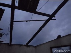Angin Kencang Terjang Situraja Sumedang, Sejumlah Rumah Rusak