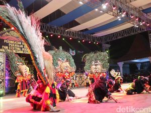Seniman: Harusnya Reog Prioritas Didaftarkan ke UNESCO timbang Jamu