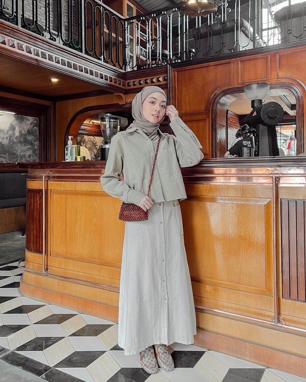 Hijab crop top Hijab crop top