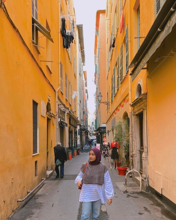 Hijab crop top Hijab crop top