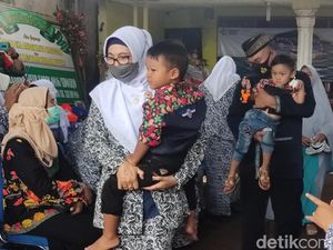 Ikatan Bidan Kunjungi Rumah Duka Sertu Eka-Anggota TNI yang Gugur di Papua