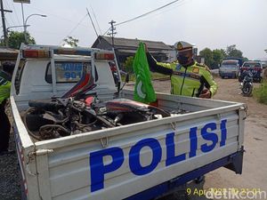 Ojol Asal Surabaya Tewas Tertabrak KA Jenggala di Sidoarjo