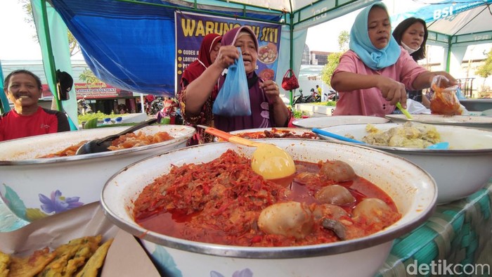 Petis Bumbon kuliner khas Kota Semarang yang hadir setiap bulan Ramadan.
