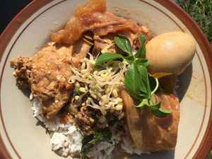 Tumpang Lethok Koyor Khas Klaten Ini Diminati Para Artis Tumpang Lethok Koyor Khas Klaten Ini Diminati Para Artis