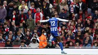 Pada babak kedua, Brighton memperbesar keunggulan di menit ke-66 lewat Enock Mwepu.