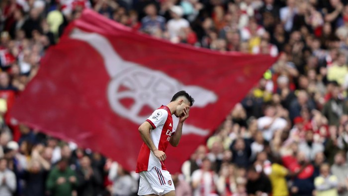 Arsenals Gabriel Martinelli reacts after scores a disallowed goal during the English Premier League soccer match between Arsenal and Brighton and Hove Albion at Emirates stadium in London, Saturday, April 9, 2022. (AP Photo/Ian Walton)