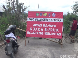 Semeru Banjir Lahar Dingin, Jalur Alternatif Lumajang-Malang Sempat Ditutup