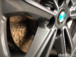 Tak Perlu Repot! Begini Cara Hilangkan Karat di Cakram Mobil