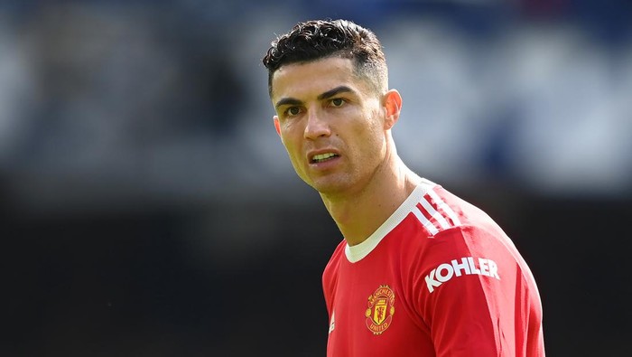 LIVERPOOL, ENGLAND - APRIL 09: Cristiano Ronaldo of Manchester United looks on during the Premier League match between Everton and Manchester United at Goodison Park on April 09, 2022 in Liverpool, England. (Photo by Michael Regan/Getty Images)