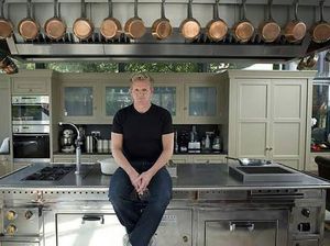 10 Potret Dapur Gordon Ramsay yang Modern dan Elegan