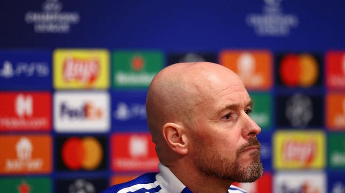 AMSTERDAM, NETHERLANDS - MARCH 14: Manager / Head Coach of Ajax, Erik ten Hag speaks to the media during the press conference prior to the training session of AFC Ajax at Johan Cruyff Arena on March 14, 2022 in Amsterdam, Netherlands. Ajax will face SL Benfica in the UEFA Champions League Round Of Sixteen Leg Two match on March 15, 2022. (Photo by Dean Mouhtaropoulos/Getty Images)