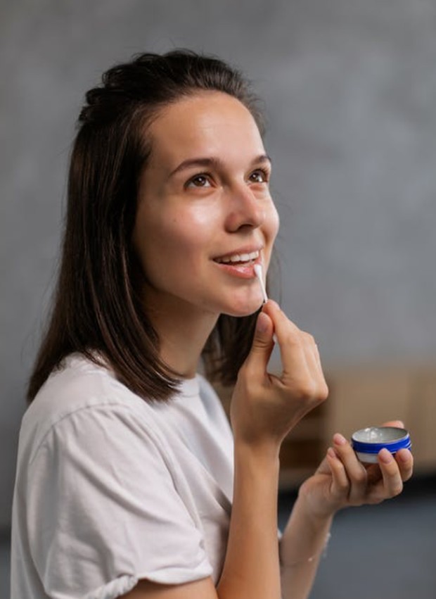 Gunakan Lip Balm dengan SPF