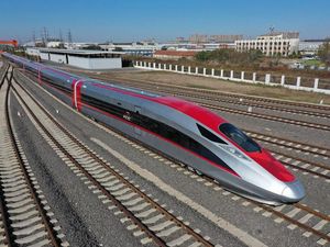 Wujud Kereta Cepat Jakarta-Bandung, Diklaim Bisa Ngebut 350 Km/jam! Wujud Kereta Cepat Jakarta-Bandung, Diklaim Bisa Ngebut 350 Km/jam!