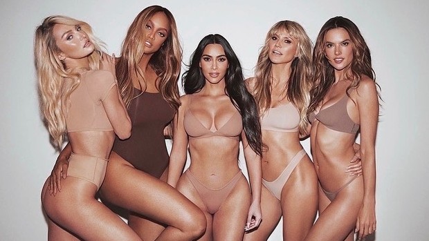 Kim Kardashian dengan Para Supermodel