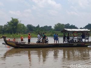 Insiden Perahu Tambang Tercebur Sungai Brantas Tewaskan Pasutri di Jombang Insiden Perahu Tambang Tercebur Sungai Brantas Tewaskan Pasutri di Jombang