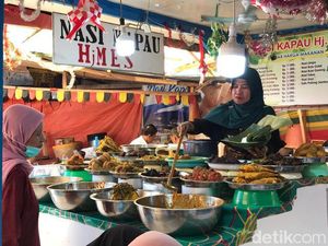 Menyambangi Nagari Kapau Asal Nasi Kapau yang Amat Populer Itu Menyambangi Nagari Kapau Asal Nasi Kapau yang Amat Populer Itu