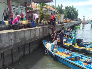 Sempat Dikeluhkan, Solar untuk Nelayan Mulai Lancar