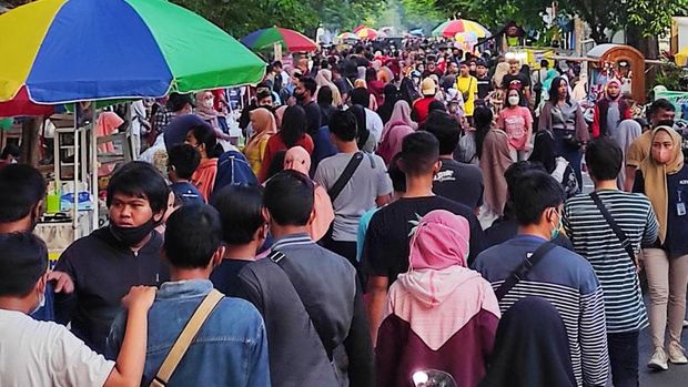 Ngerandu Buko Tradisi Masyarakat Banyuwangi Jelang Berbuka Puasa-Berburu Takjil
