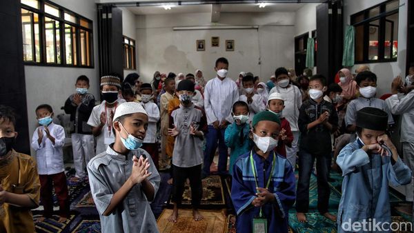 Perjalanan Anak Berkebutuhan Khusus Mencari Berkah Ramadan