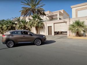 8 Foto Rumah WNI Supir Penasihat Raja di Makkah, Pintu Gerbangnya Canggih