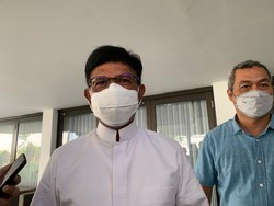 Menkominfo Bicara soal Akun YouTube Pendeta Saifuddin Belum Ditutup