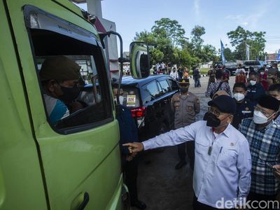 Sidak ke Bengkulu, Menteri ESDM Temukan Banyak Truk Industri Pakai BBM Subsidi