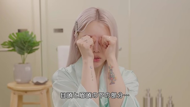 Tips pijatan wajah dari Pony