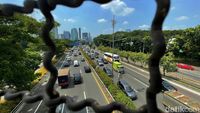 Begini Lalin Tol Depan Gedung DPR Jelang Demo BEM SI