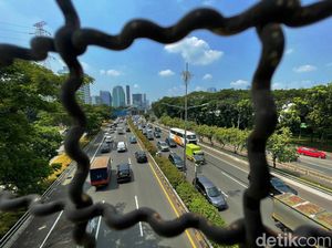 Begini Lalin Tol Depan Gedung DPR Jelang Demo BEM SI