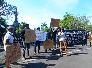 Demo 11 April di Bali, Mahasiswa Nyaris Bentrok dengan Pecalang Demo 11 April di Bali, Mahasiswa Nyaris Bentrok dengan Pecalang