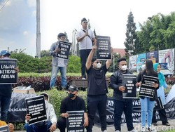 Massa di Bundaran UGM: Belum Percaya Jokowi, Bilang Iya Ternyata Tidak