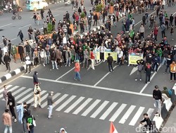9 Orang Ditangkap Saat Demo 11 April di Makassar Ricuh Positif Narkoba