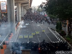 Peserta Demo Makassar Ngaku Dapat Kekerasan, Polisi Bantah-Tegaskan Humanis