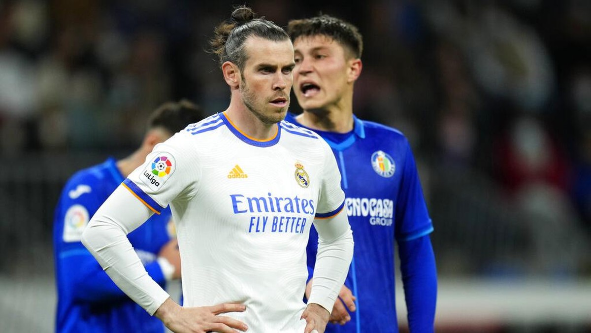 Casemiro tidak suka Gareth Bale dicemooh suporter Real Madrid (Foto: AP/Manu Fernandez)