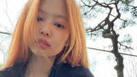 Gaya Jennie BLACKPINK dengan Warna Rambut Baru, Bikin Fans Pangling