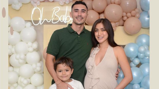 Jessica Iskandar baby shower