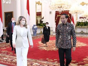 Jokowi Bertemu Menlu Kanada di Istana, Bahas G20 hingga Investasi