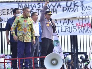 Hikmahbudhi Puji Kapolri yang Turun Langsung Kawal Demo Mahasiswa Hikmahbudhi Puji Kapolri yang Turun Langsung Kawal Demo Mahasiswa