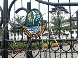 Jelang Demo Mahasiswa 11 April, Pagar Gedung Sate Dipasang Kawat Berduri