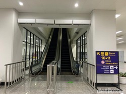 Keluhan Lansia Saat Lift-Eskalator di Stasiun Manggarai Mati