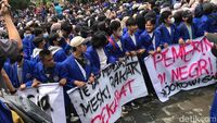 Mahasiswa di Sukabumi Tuntut Harga BBM-Mafia Migor