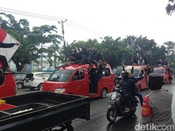 Massa Mahasiswa dari Tangerang Bergerak ke Jakarta Turun Aksi 11 April