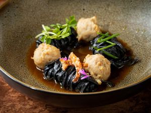 Sedep Poll! Buka Puasa Pakai Nasi Bebek Ireng hingga Rawon Bakso di Sini Sedep Poll! Buka Puasa Pakai Nasi Bebek Ireng hingga Rawon Bakso di Sini