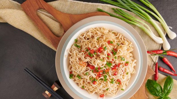 Mie instan/ Foto: Freepik/Jcomp
