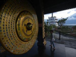 Ngabuburit di Monumen Gong Perdamaian