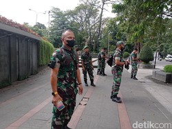 Penampakan Armada-Petugas Pengawal Aksi Mahasiswa 11 April di Bandung