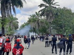 Perwira Brimob Polda Sultra Gugur Saat Demo di Kendari Sempat Sesak Napas