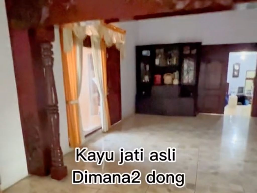 Rumah di Tegal Ini Viral, Megah Berdesain Unik, Berada di Gang Sempit Rumah di Tegal Ini Viral, Megah Berdesain Unik, Berada di Gang Sempit